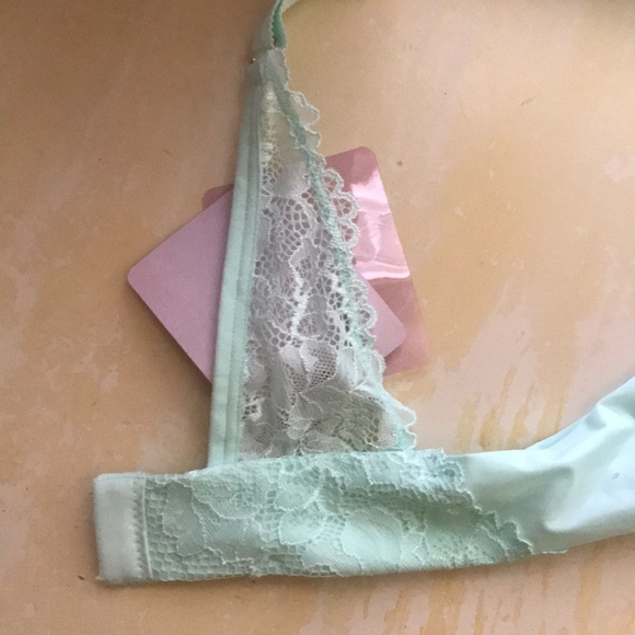 Bra - Picture 2 of 3